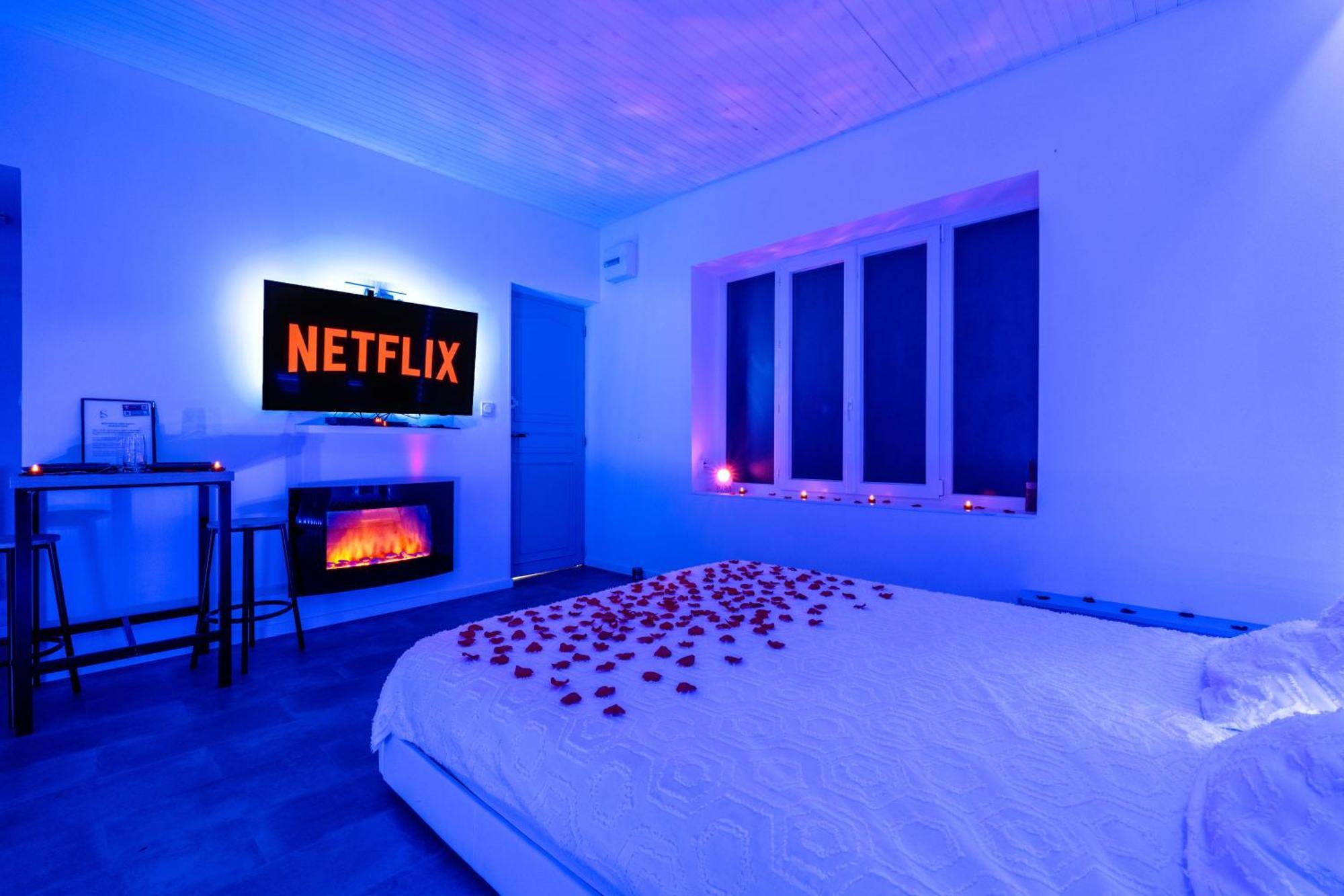 Suite Romantique Sault-de-Vaucluse Exterior photo